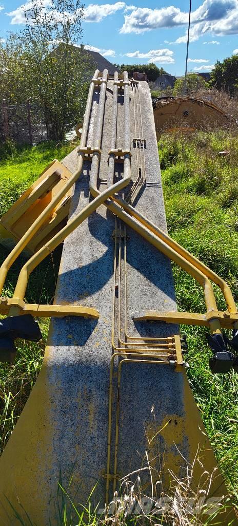 Komatsu PC 600-7K Μπούμες και κουτάλες