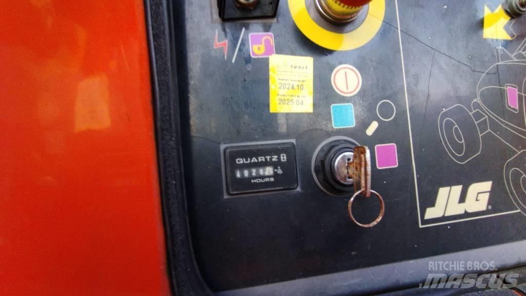 JLG 800 AJ Ανυψωτήρες με αρθρωτό βραχίονα