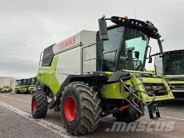 CLAAS TRION 750 Θεριζοαλωνιστικές μηχανές