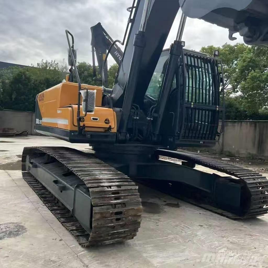 Hyundai 300-9 Εκσκαφείς με ερπύστριες