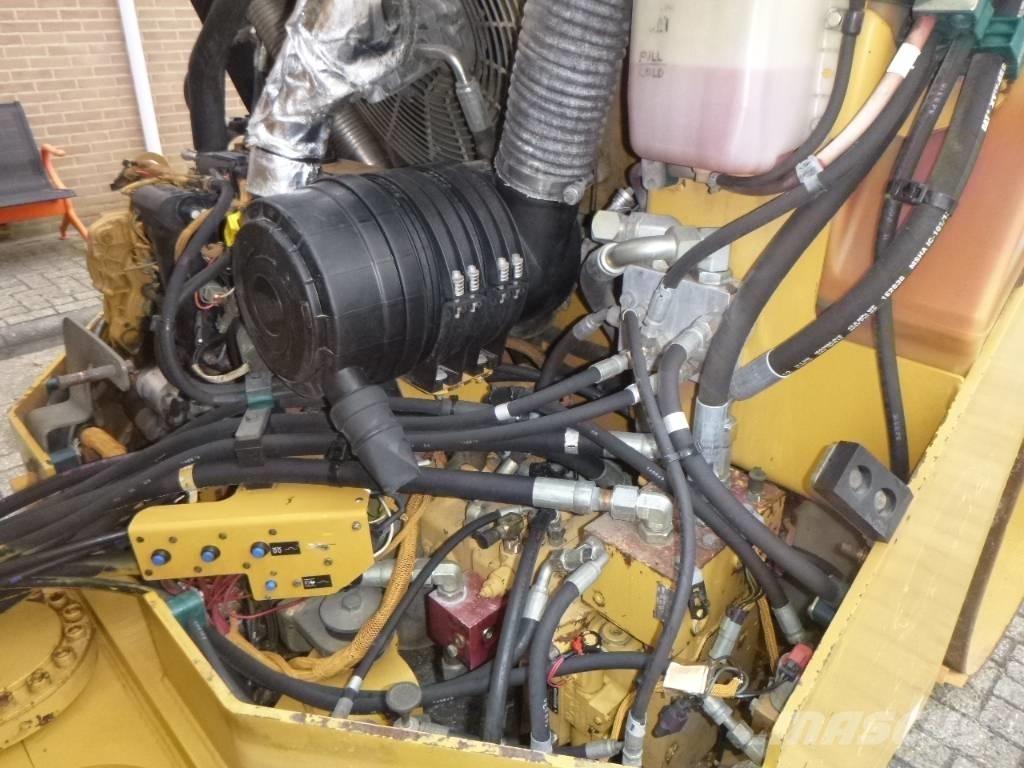 CAT CB 534 D Οδοστρωτήρες διπλού κυλίνδρου