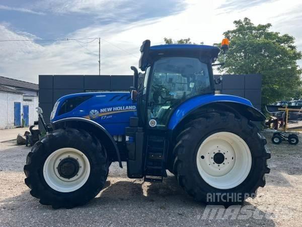 New Holland T7.225 Τρακτέρ