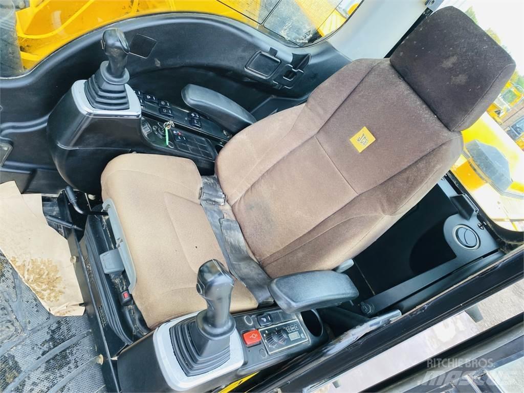 JCB JS220LC Εκσκαφείς με ερπύστριες