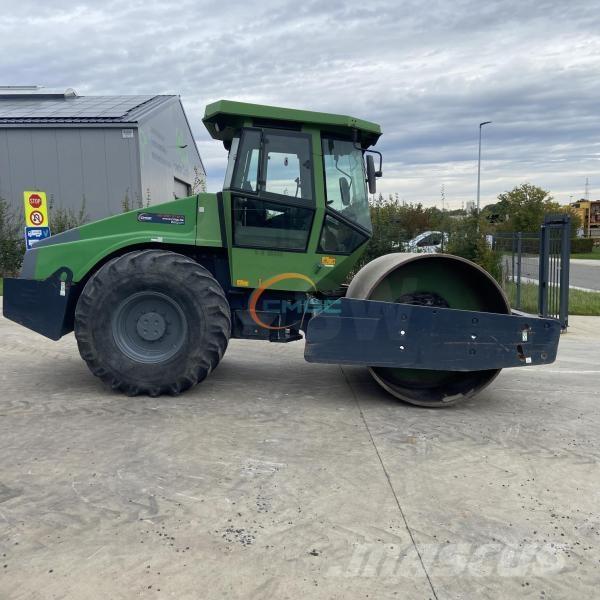 Dynapac CA302D Κύλινδροι συμπίεσης εδάφους