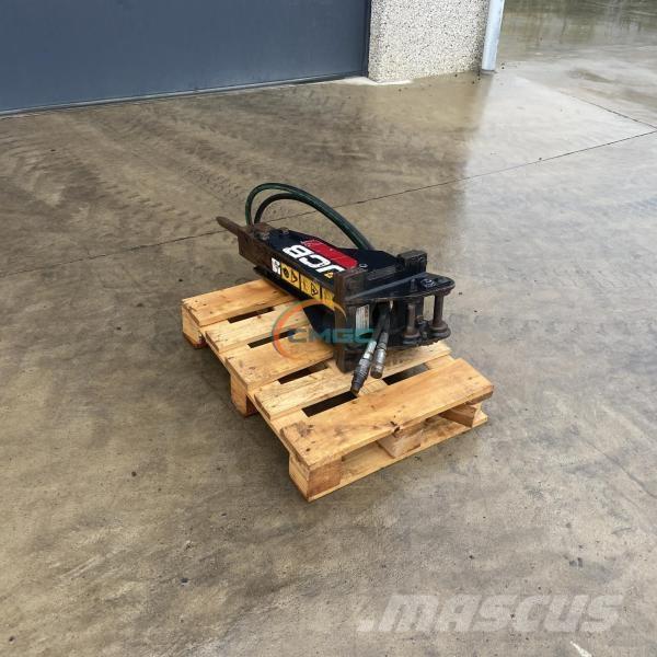 JCB HM012T Σφυριά / Σπαστήρες