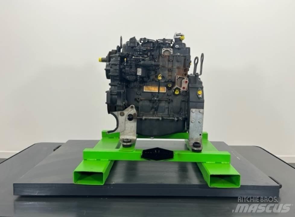 CASE 221E Κινητήρες