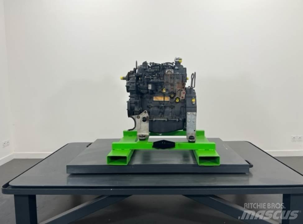 CASE 221E Κινητήρες
