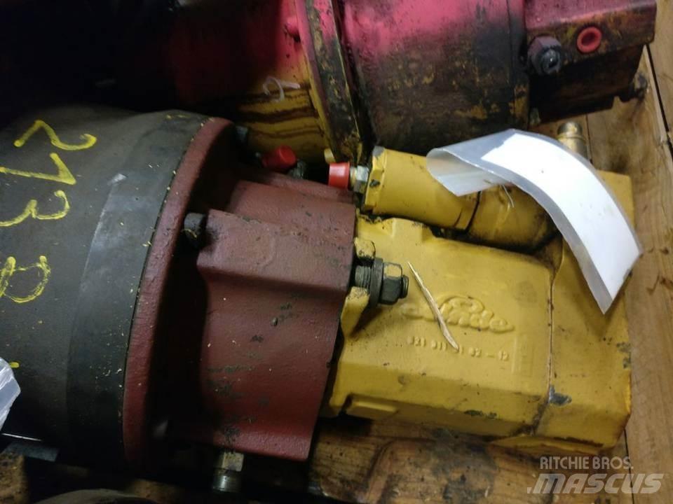 CAT 213B Υδραυλικά