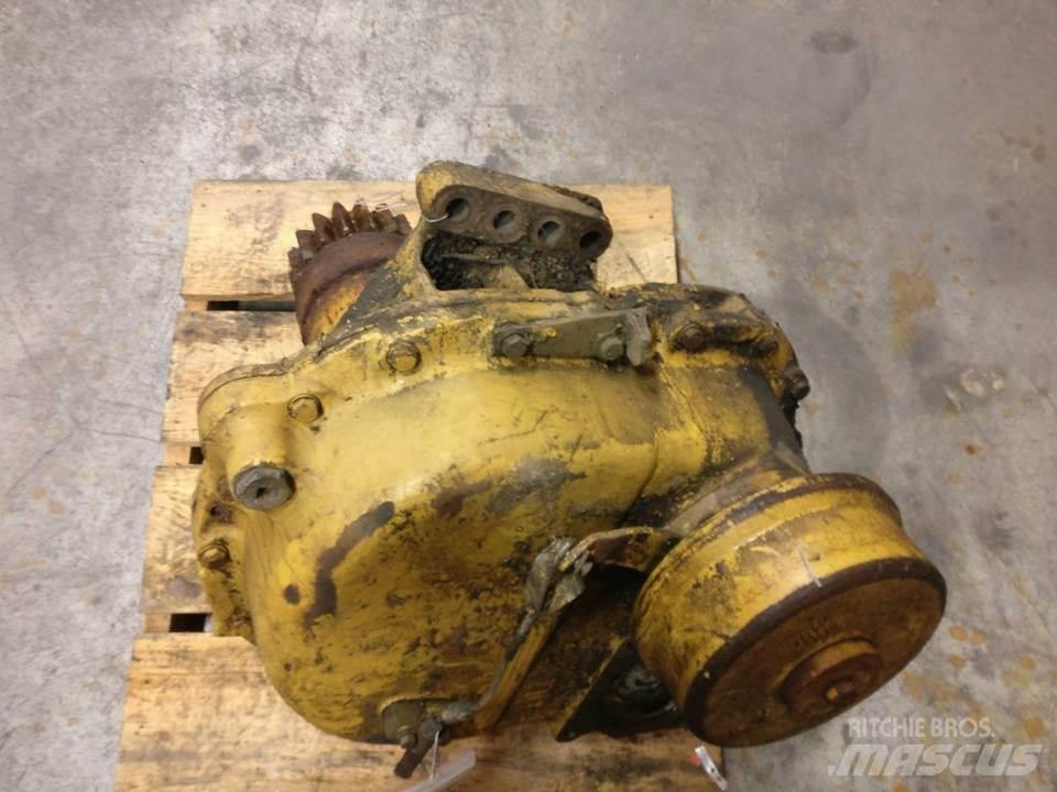 CAT 225 Μετάδοση κίνησης