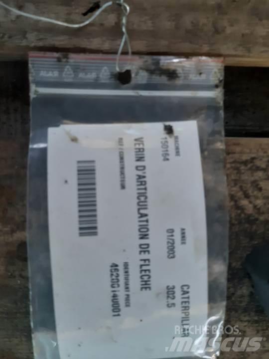CAT 302.5 Υδραυλικά