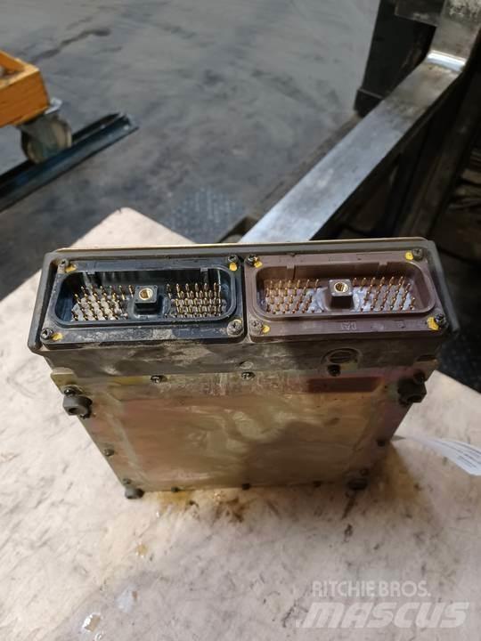 CAT 318C Καμπίνες και εσωτερικό