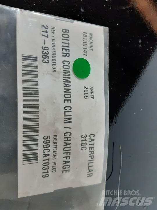 CAT 318C Καμπίνες και εσωτερικό