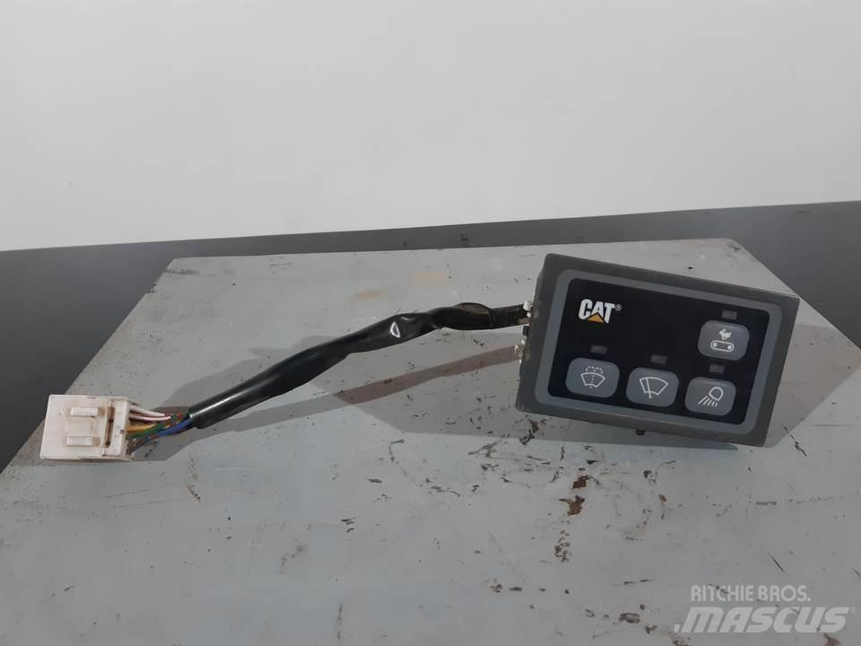 CAT 318C Καμπίνες και εσωτερικό