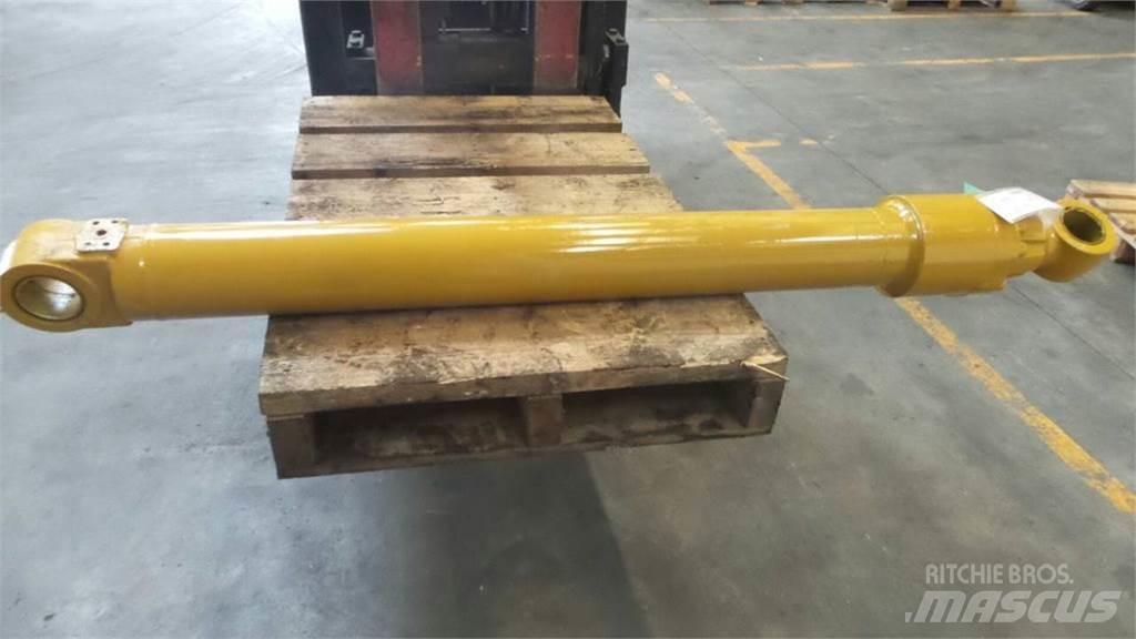 CAT 323D Υδραυλικά