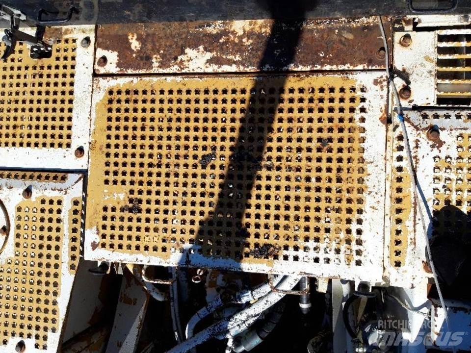 CAT 325LN Καμπίνες και εσωτερικό