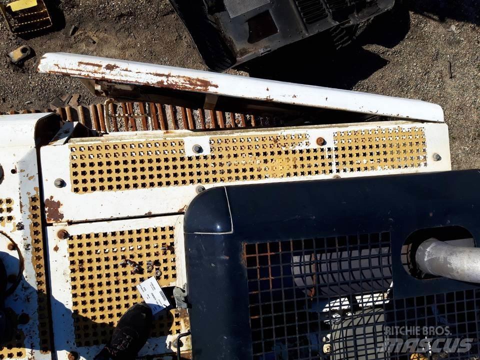 CAT 325LN Καμπίνες και εσωτερικό