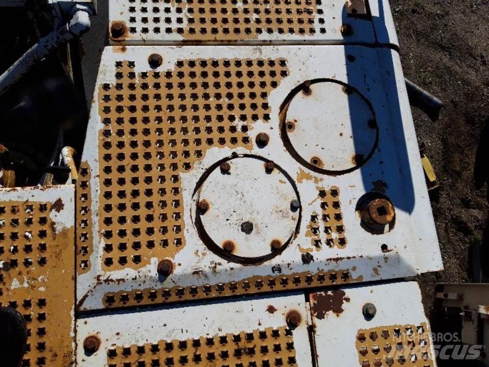 CAT 325LN Καμπίνες και εσωτερικό