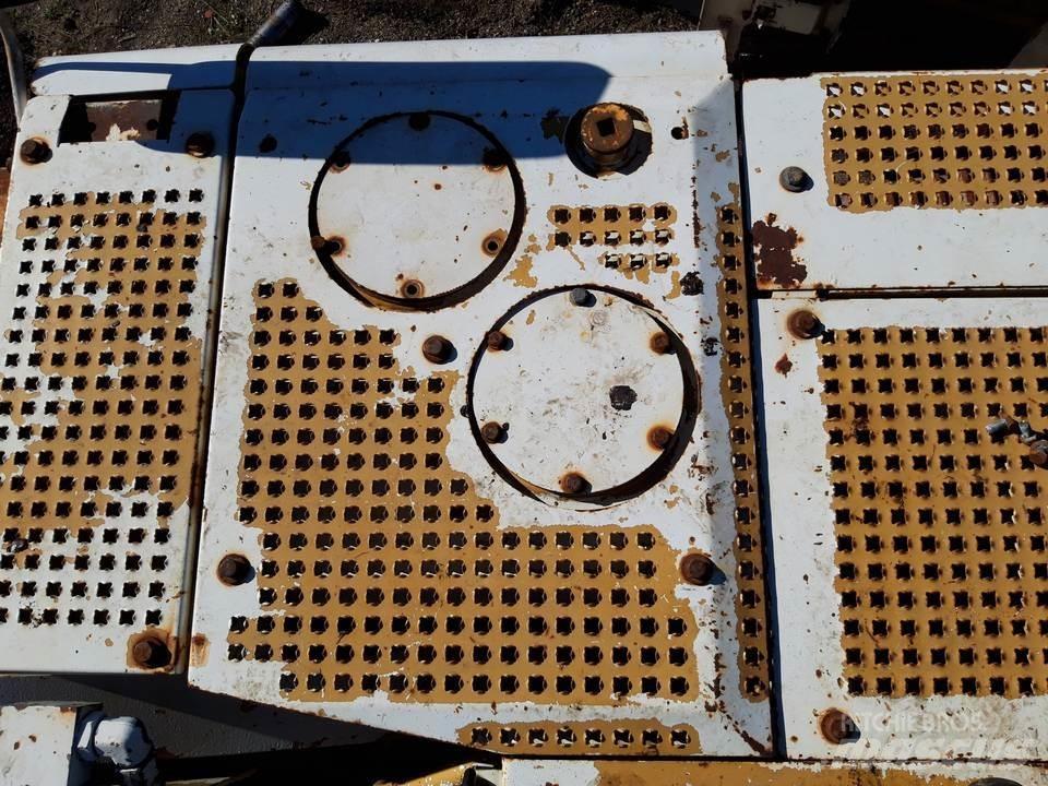 CAT 325LN Καμπίνες και εσωτερικό