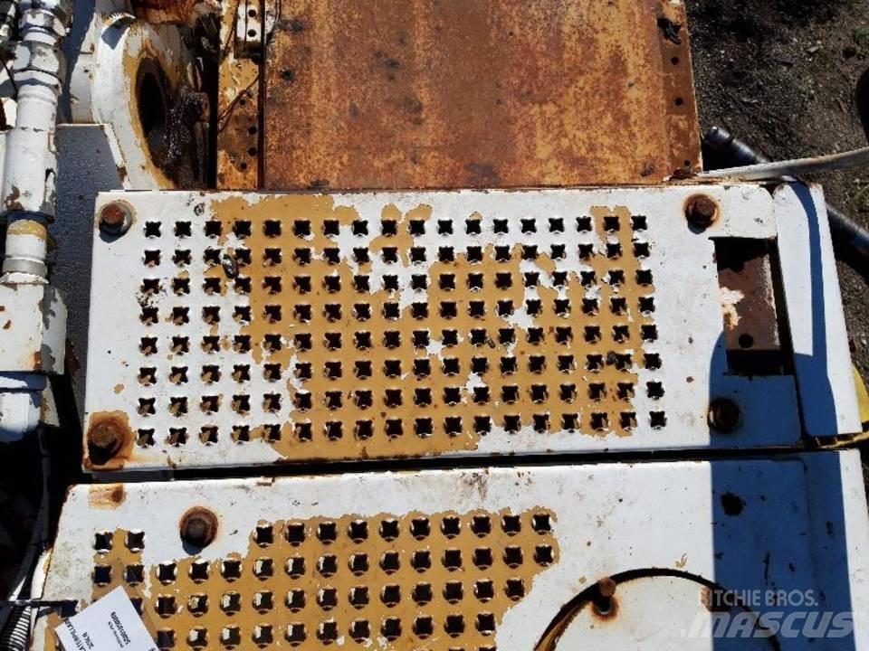 CAT 325LN Καμπίνες και εσωτερικό
