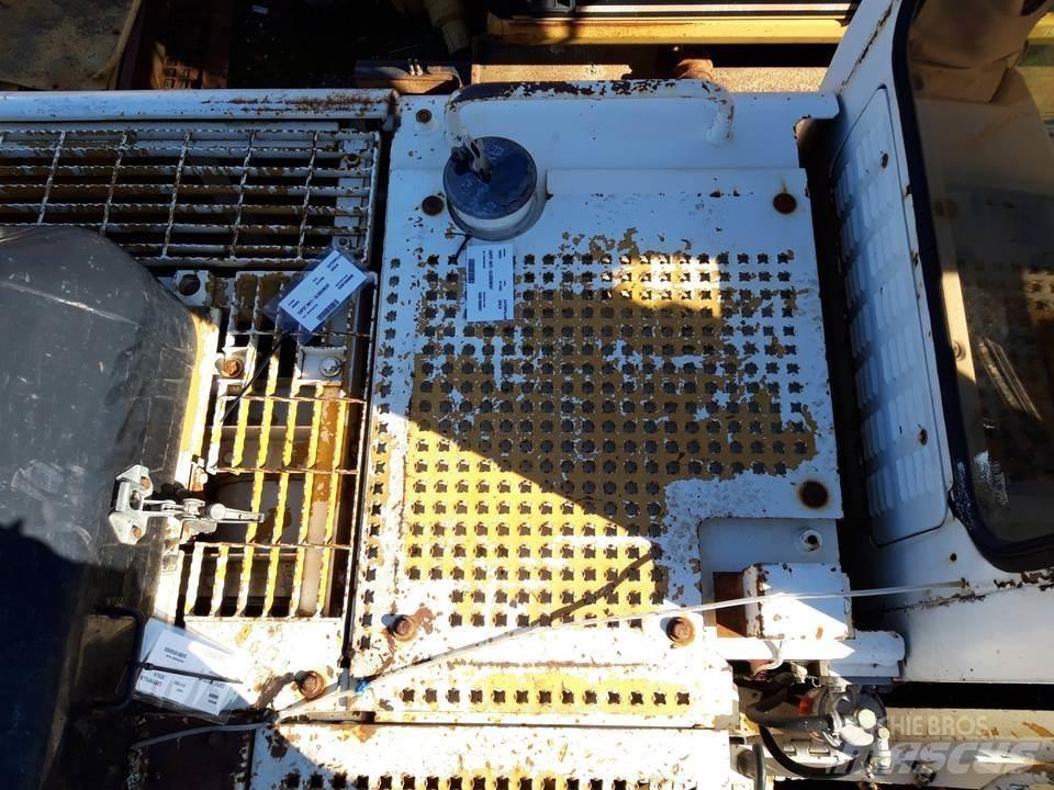 CAT 325LN Καμπίνες και εσωτερικό