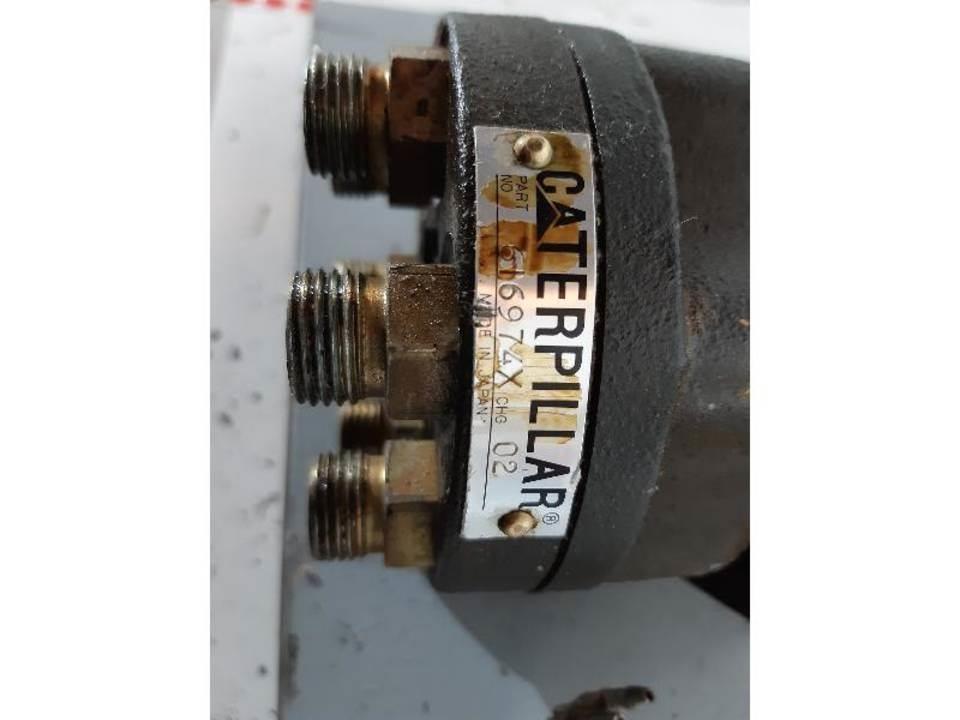 CAT 350 Καμπίνες και εσωτερικό
