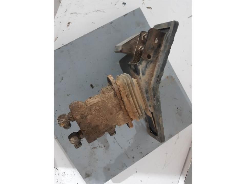 CAT 350 Καμπίνες και εσωτερικό