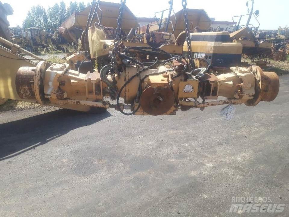 CAT 438B Μετάδοση κίνησης