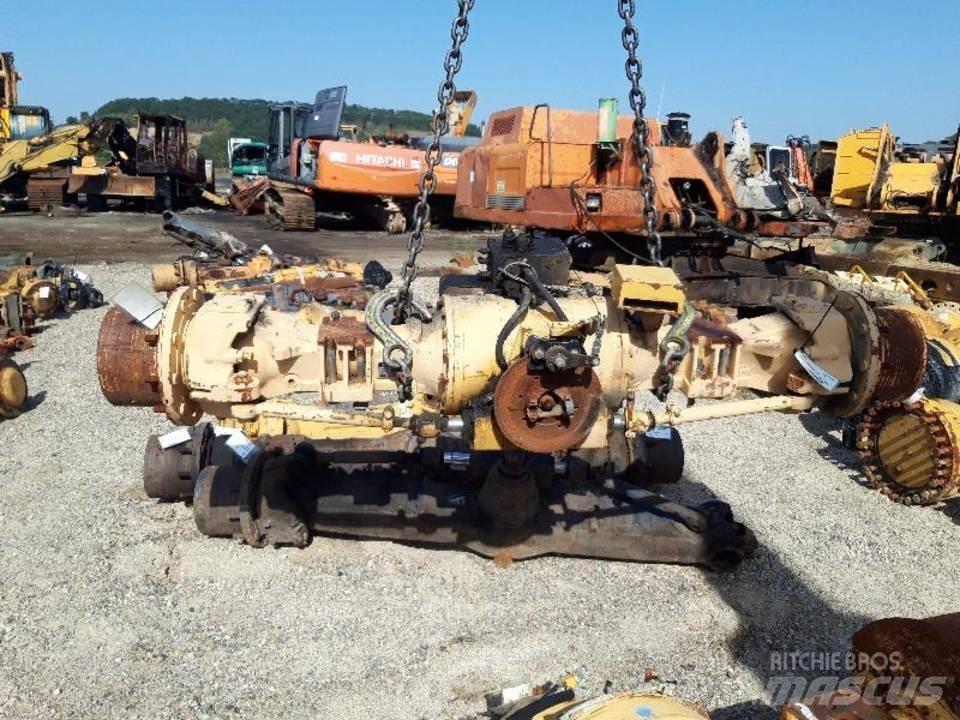 CAT 438B Μετάδοση κίνησης