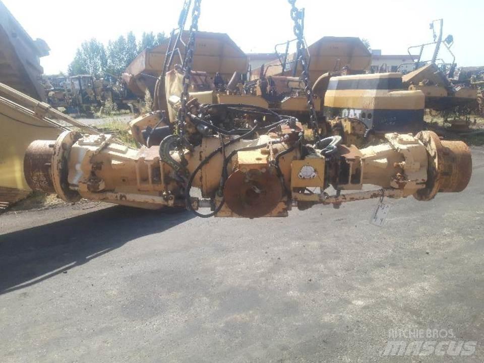 CAT 438B Μετάδοση κίνησης