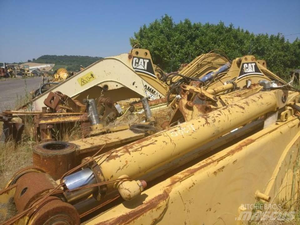 CAT 438B Υδραυλικά