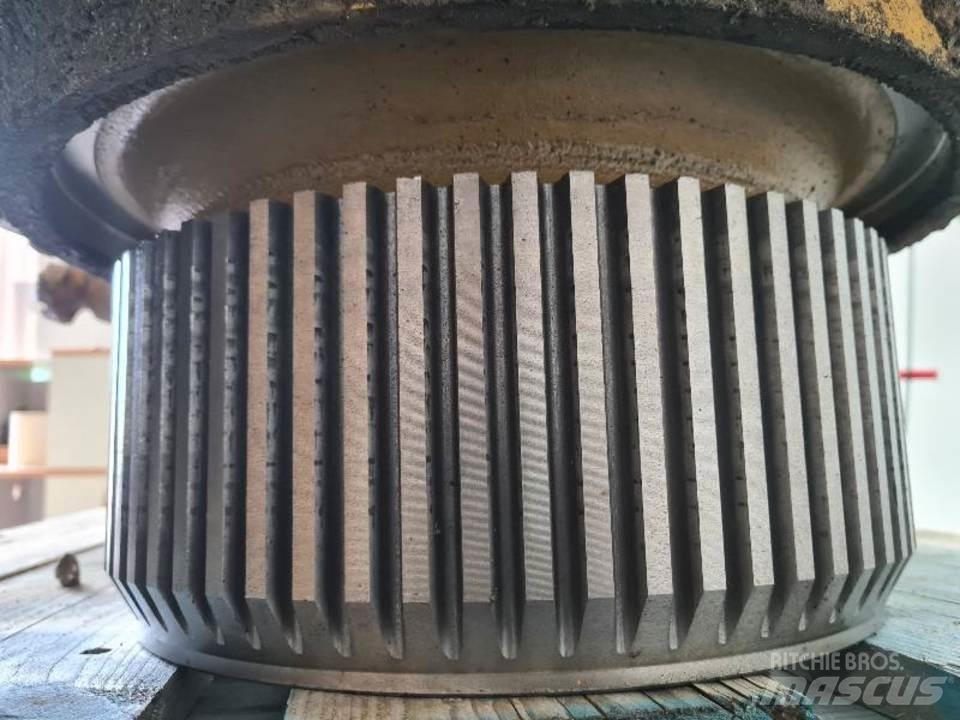 CAT 735 Μετάδοση κίνησης