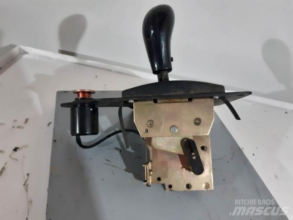 CAT 740 Καμπίνες και εσωτερικό