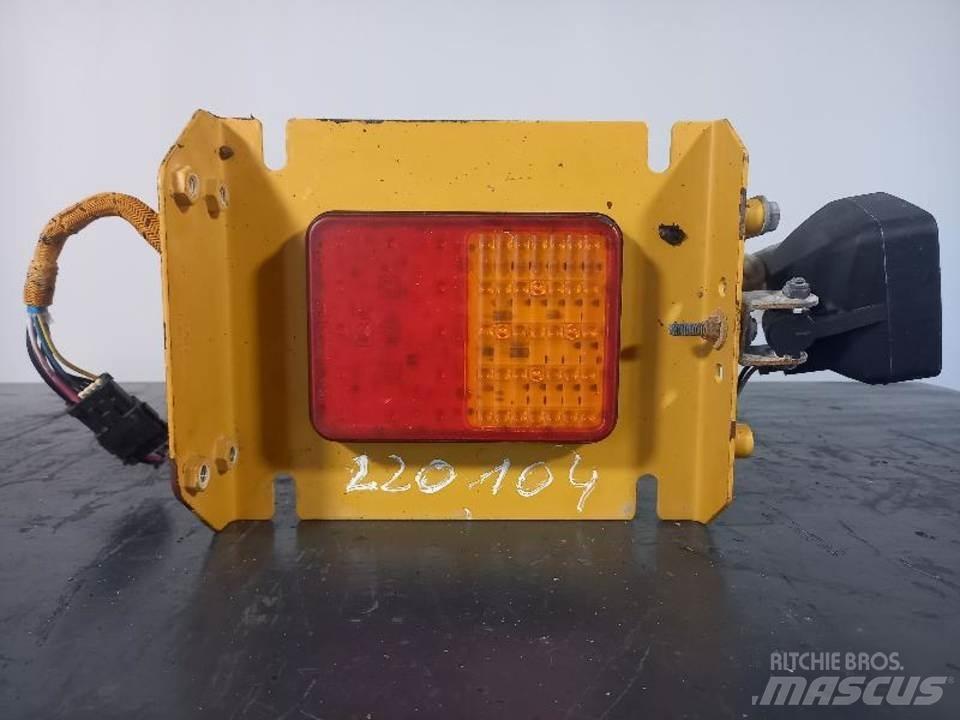 CAT 770 Καμπίνες και εσωτερικό
