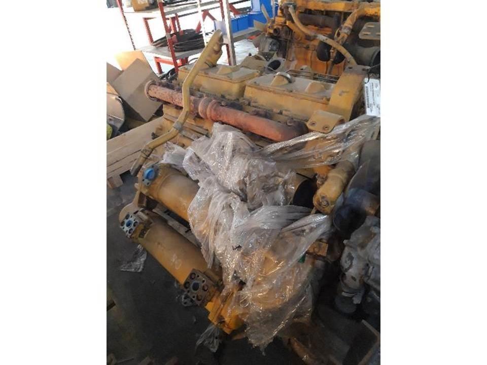 CAT 775B Κινητήρες