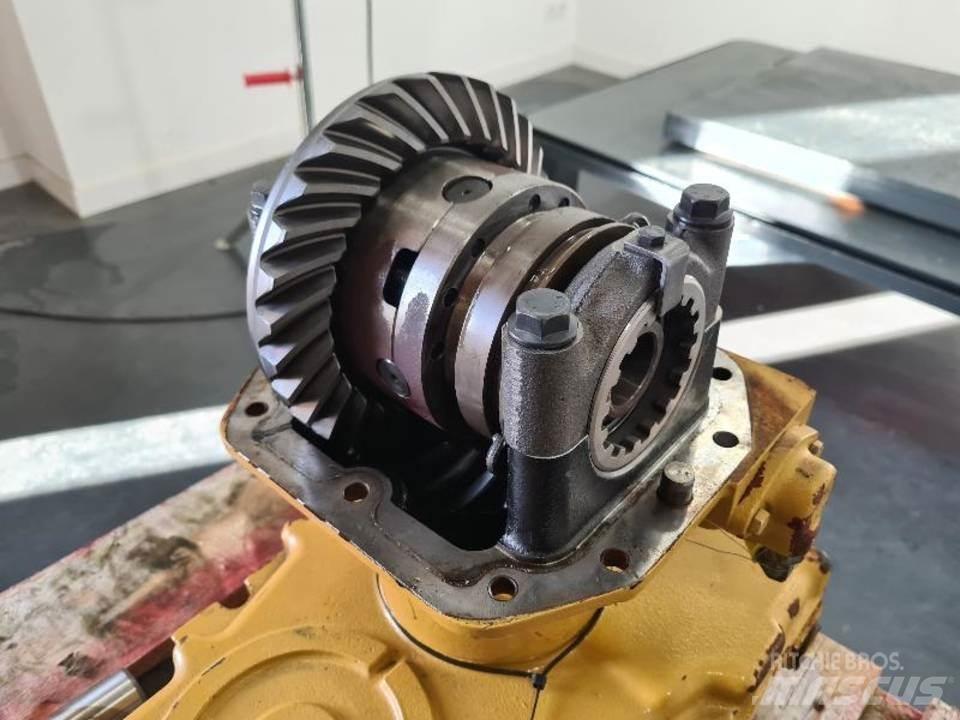 CAT 906H Μετάδοση κίνησης