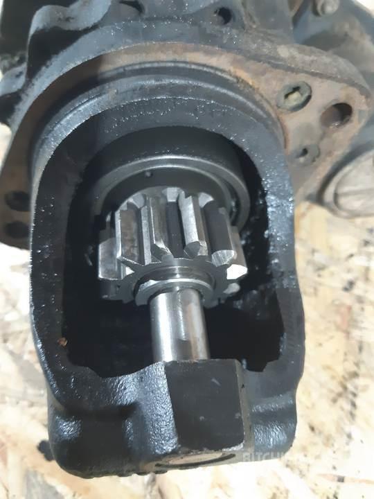 CAT 963B Κινητήρες