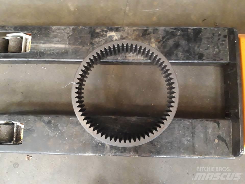 CAT 966E Μετάδοση κίνησης