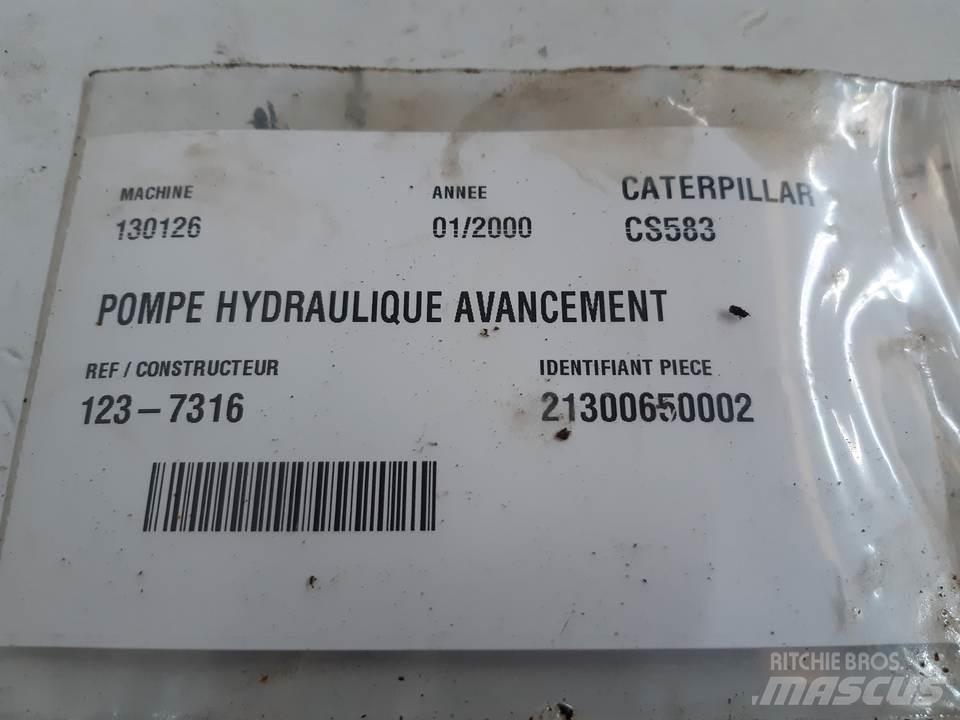 CAT CS583 Υδραυλικά