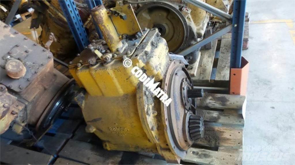 CAT D7E Μετάδοση κίνησης