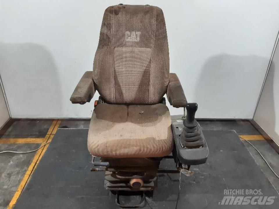 CAT M312 Καμπίνες και εσωτερικό