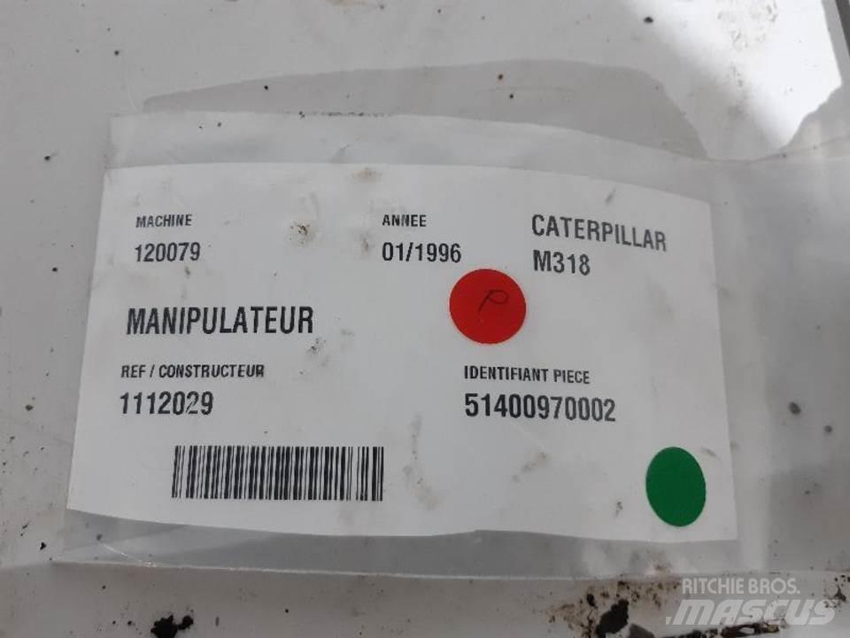 CAT M318 Καμπίνες και εσωτερικό