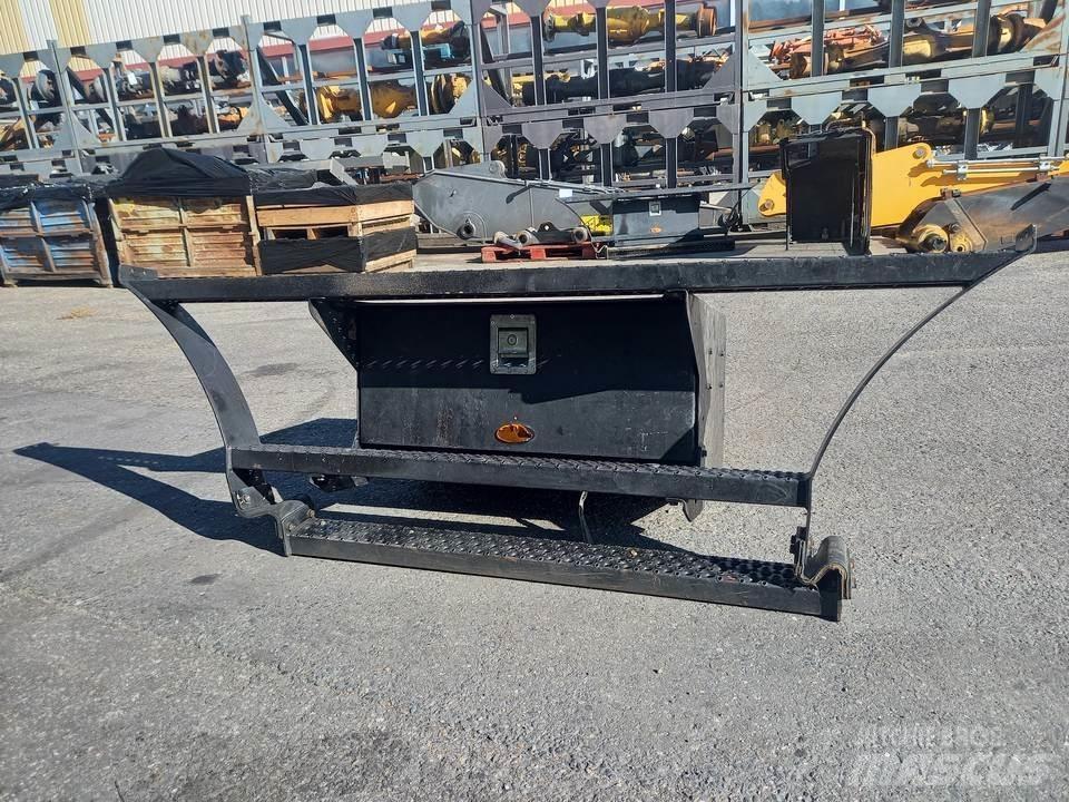 CAT M320F Καμπίνες και εσωτερικό