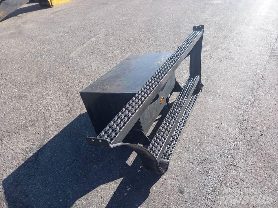 CAT M320F Καμπίνες και εσωτερικό
