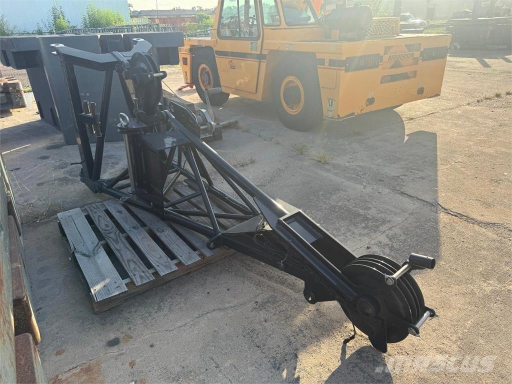 Liebherr  Μπούμες και κουτάλες