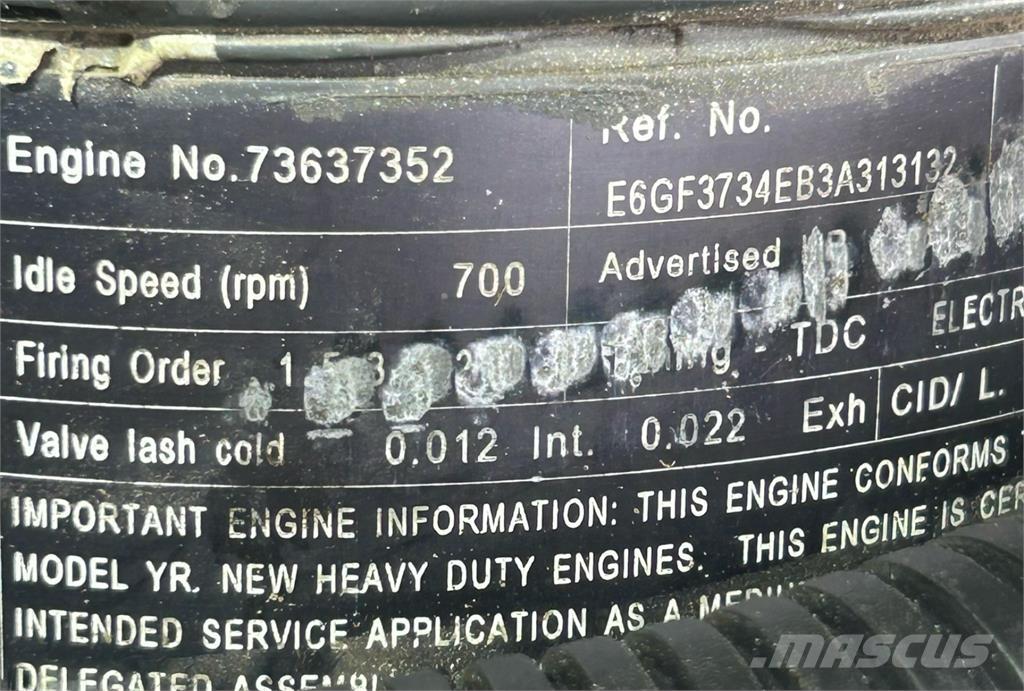 Altec AC38-127S Φορτηγά με Γερανό