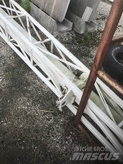 Terex  Μπούμες και κουτάλες