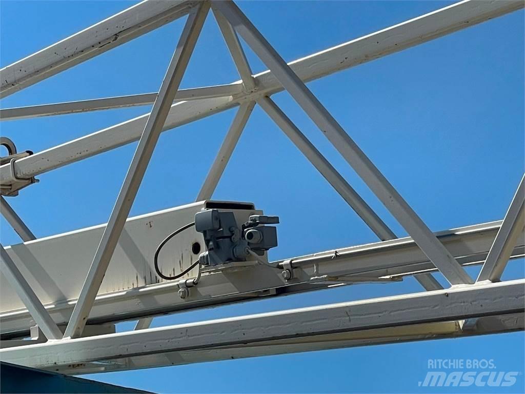 Terex  Μπούμες και κουτάλες