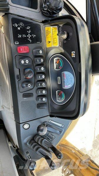 CAT 432 E Εκσκαφείς Φορτωτές τύπου JCB