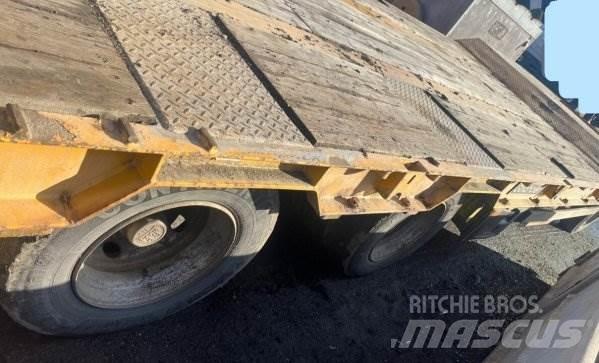 Goldhofer TU3 24/80 Επίπεδες/πλευρικώς ανοιγόμενες ρυμούλκες