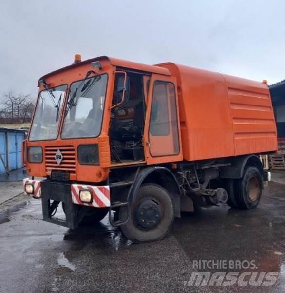 IFA W50 +KM 2301 Σκούπες